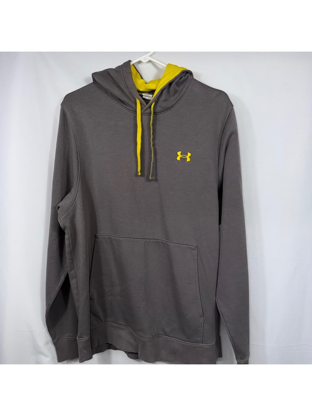 Under Armour Storm Gray Yellow Hoodie Size Large